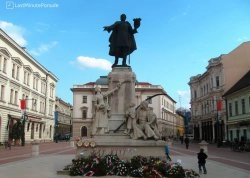 Vikend putovanja - Banje Mađarske - Hoteli: Spomenik Lajošu Košutu