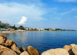 Leto 2024, letovanje - Nea Kalikratia - Apartmani: Pogled na plažu