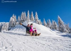 Sretenje - Nassfeld - Hoteli: Sankanje