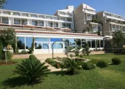 Jesenja putovanja - Petrovac - Hoteli: Hotel Palas 4+*