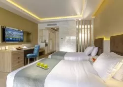 Prolećna putovanja - Hurgada - Hoteli: Hotel Titanic Royal 5*