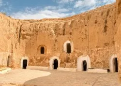 Prvi maj - Kartagina, Stari Rim i Sahara - Hoteli: Matmata