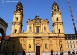 Prolećna putovanja - Minhen - Hoteli: Crkva Teatiner