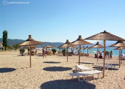 Leto 2025, letovanje - Nea Vrasna - Apartmani: Plaža