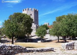 Leto 2025, letovanje - Platamon - Apartmani: Platamonska tvrdjava