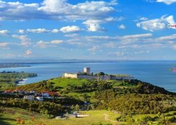 Leto 2025, letovanje - Platamon - Apartmani: Pogled na zamak