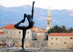 Leto 2025, letovanje - Budva - Hoteli: Statua Budvanska plesačica 