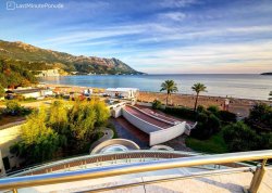 Leto 2025, letovanje - Bečići - Hoteli: Pogled na plažu