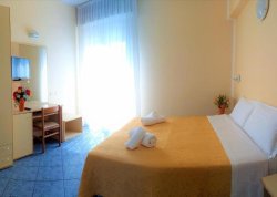 Leto 2025, letovanje - Rimini - Hoteli: Hotel Corona 3*