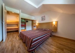 Zimovanje 2026, skijanje - Les Orres - Apartmani: Rezidencija Chalets de Bois Mean 3*