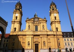 Vikend putovanja - Minhen - : Crkva Teatiner