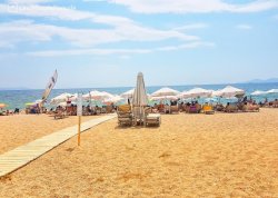 Leto 2025, letovanje - Nea Vrasna - Apartmani: Plaža