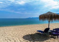 Leto 2025, letovanje - Nea Vrasna - Apartmani: Plaža