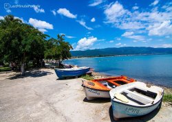 Leto 2025, letovanje - Stavros - Apartmani: Čamci na plaži