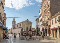 Leto 2025, letovanje - Poreč - Hoteli: Pogled na crkvu