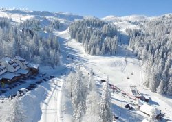 Vikend putovanja - Jahorina - Hoteli: Pogled na ski staze