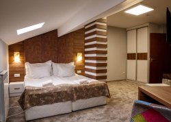 Sretenje - Bansko - Hoteli: Hotel Casa Karina 4*