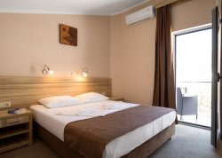 Leto 2026, letovanje - Petrovac - Hoteli: Hotel Vile Oliva 4*